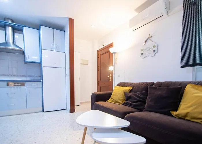 Esencia De Entre La Vina Y El Mercado * Кадис