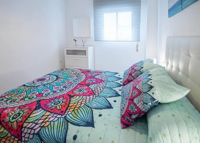 Esencia De Entre La Viña Y El Mercado Cádis