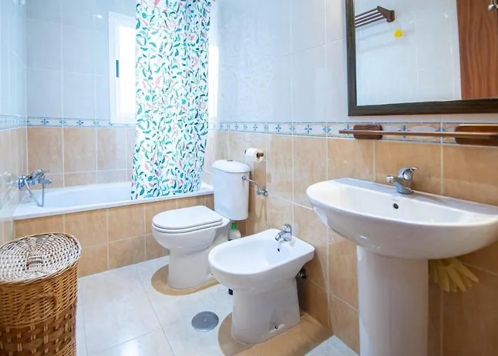 Esencia De Entre La Viña Y El Mercado *