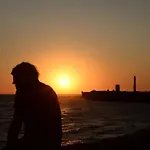 Esencia De Entre La Vina Y El Mercado Cadiz